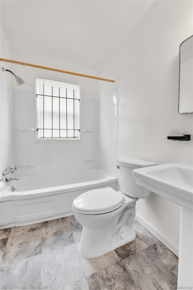 18410 Fenelon St, Detroit, MI 48234 - full bathroom featuring toilet and shower / tub combination