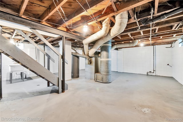 18410 Fenelon St, Detroit, MI 48234 - unfinished basement with stairs