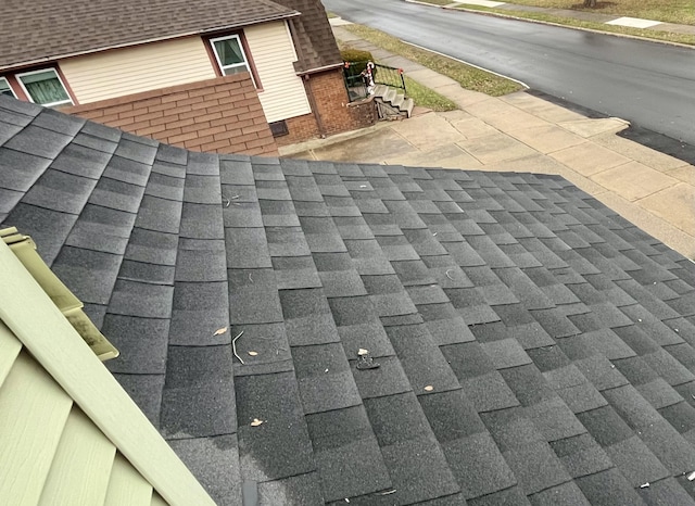 4344 10th St, Ecorse, MI 48229 - exterior view of roof with shingles