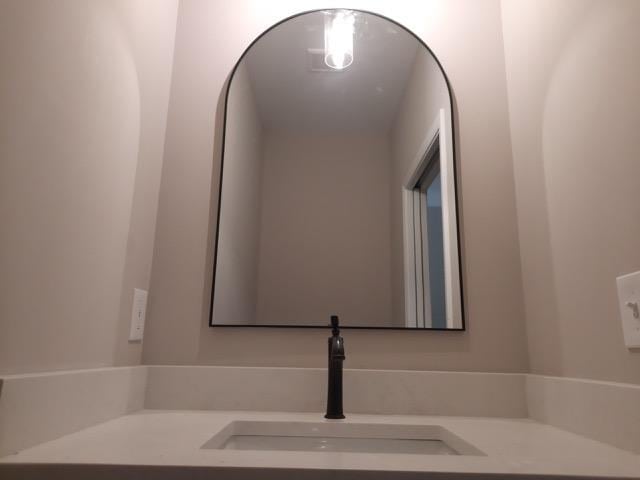16445 Sleepy Hollow Dr, Fenton, MI 48430 - bathroom with vanity