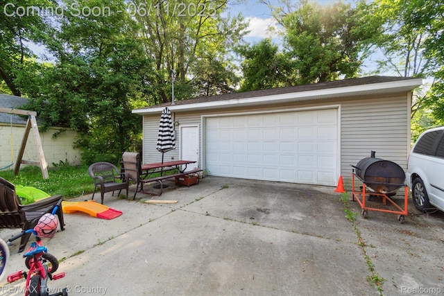 3244 Huggins Ave, Flint, MI 48506 - view of detached garage