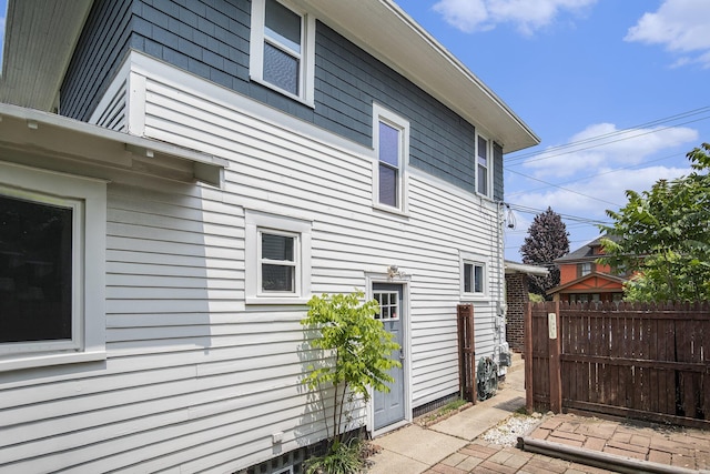 75 Diamond Ave NE, Grand Rapids, MI 49503 - view of property exterior