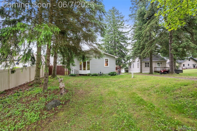 6300 Bullard Rd, Fenton, MI 48430 - view of yard