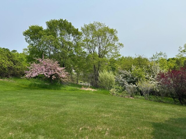 1551 S Donnybrook Rd, Suttons Bay, MI 49682