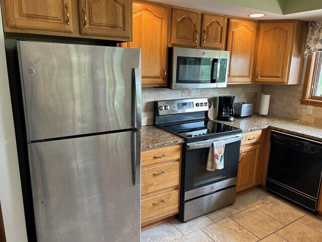 1551 S Donnybrook Rd, Suttons Bay, MI 49682