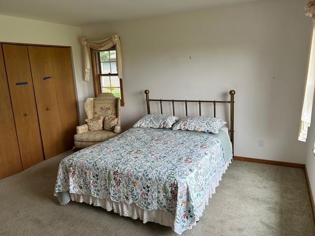 1551 S Donnybrook Rd, Suttons Bay, MI 49682