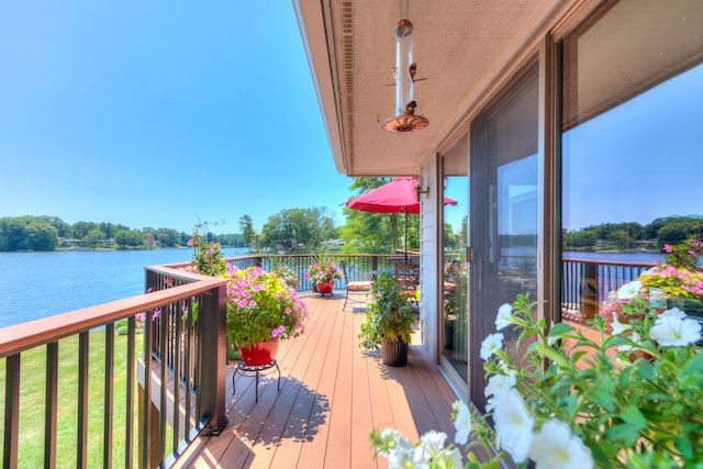4298 Braeburn Ct, Norton Shores, MI 49441 - deck with a water view