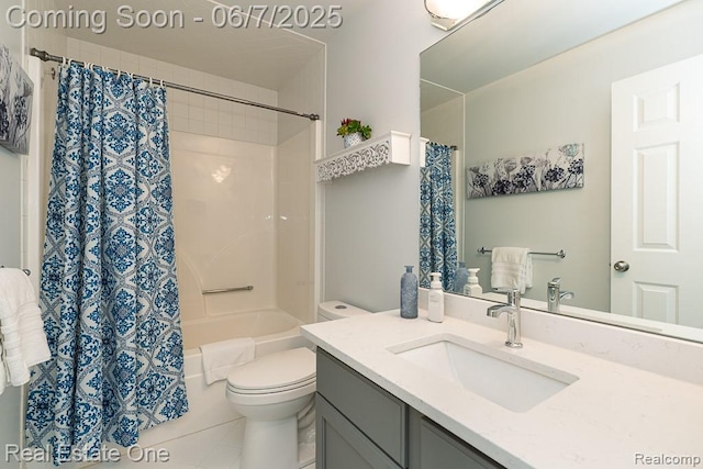 468 Orchard Ridge Dr, Lake Orion, MI 48362 - bathroom featuring vanity, shower / tub combo with curtain, and toilet