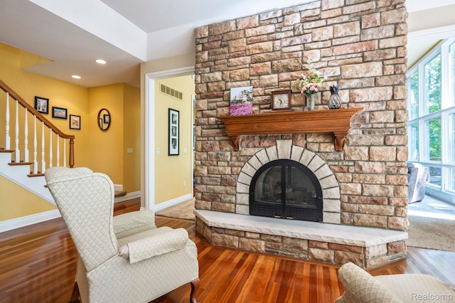 3587 Woodridge Dr, Howell, MI 48843 - photo 8