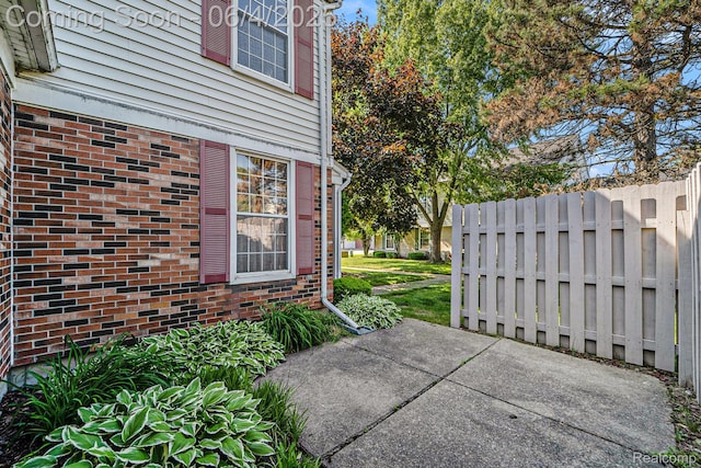 35638 Stillmeadow Ln, Clinton Township, MI 48035 - view of patio