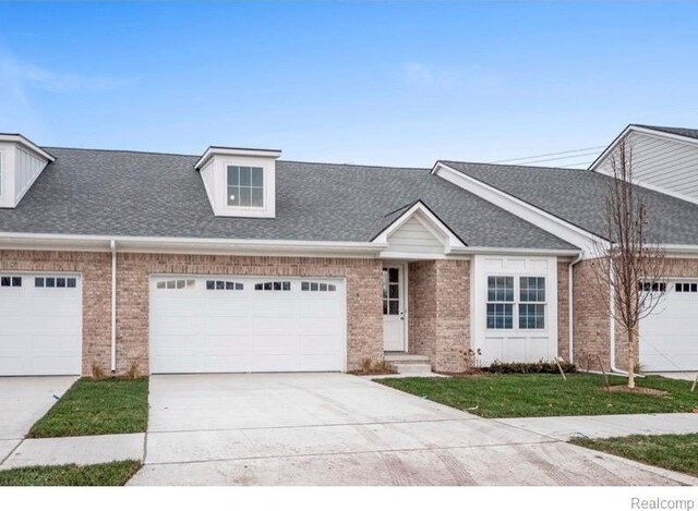 575 Heritage Pl, Saint Clair Shores, MI 48080 - photo 1