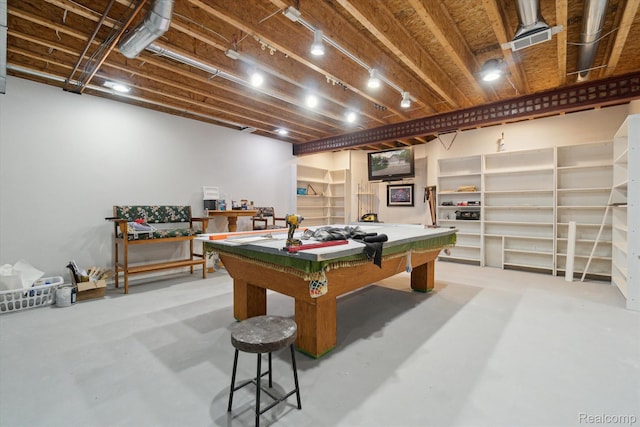 8883 Dixie Hwy, Birch Run, MI 48415 - playroom with concrete floors and pool table