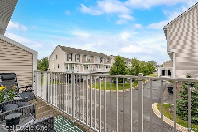 4661 Bradley Cir, Troy, MI 48085 - balcony featuring a residential view