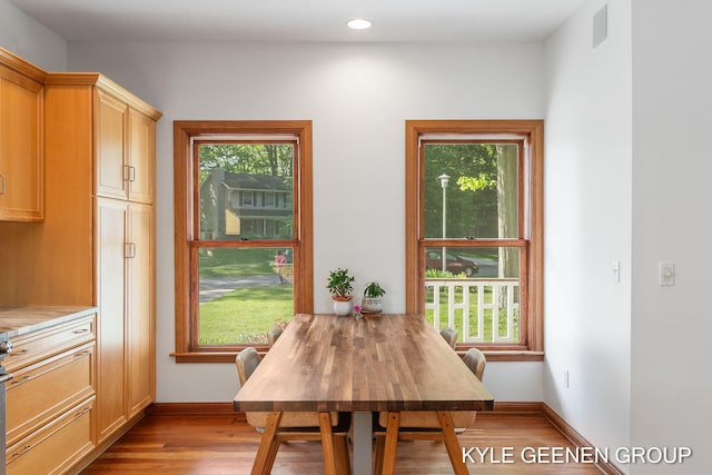 2229 Brighton St, Holland, MI 49424 - dining space featuring light wood finished floors, recessed lighting, and baseboards