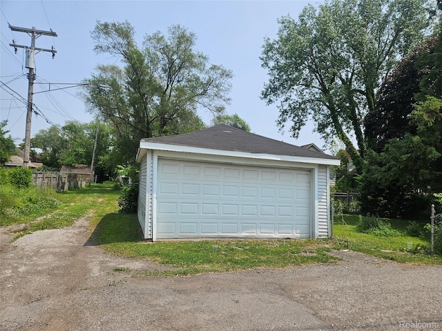 48 W Charlotte St, Ecorse, MI 48229 - view of detached garage