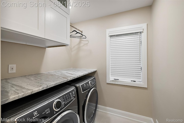 3546 Bloomfield Club Dr, Bloomfield Hills, MI 48301 - washroom featuring cabinet space, independent washer and dryer, and baseboards