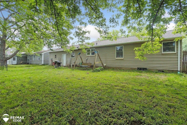 7131 Houghton Dr, Davison, MI 48423 - view of rear view of property