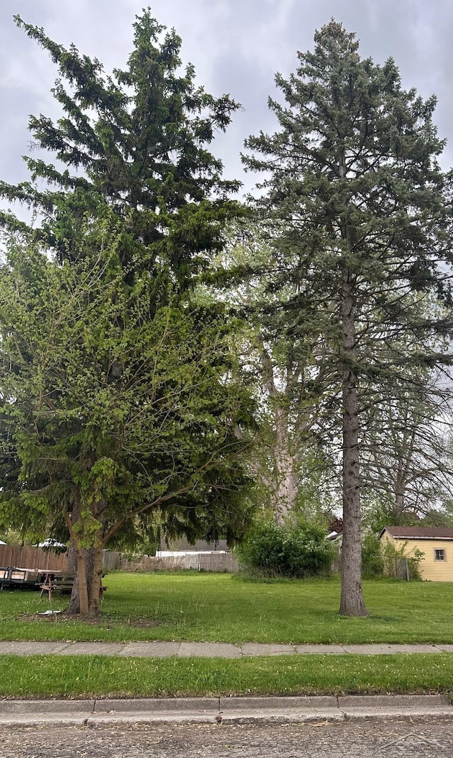 1716 Maple St, Saginaw, MI 48602