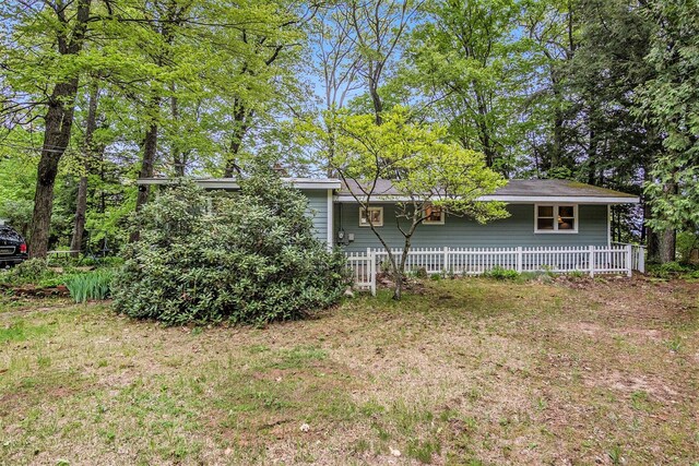 4468 Teal Ln, Newaygo, MI 49337 - view of front facade