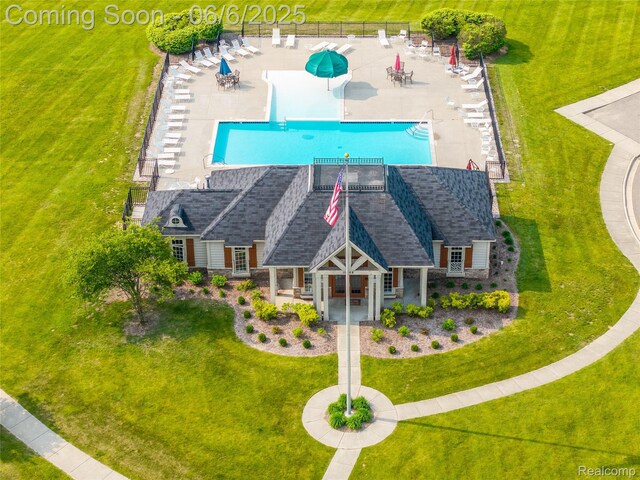 2327 Cherry Tree Ln, Grand Blanc, MI 48439 - view from above of property with a pool