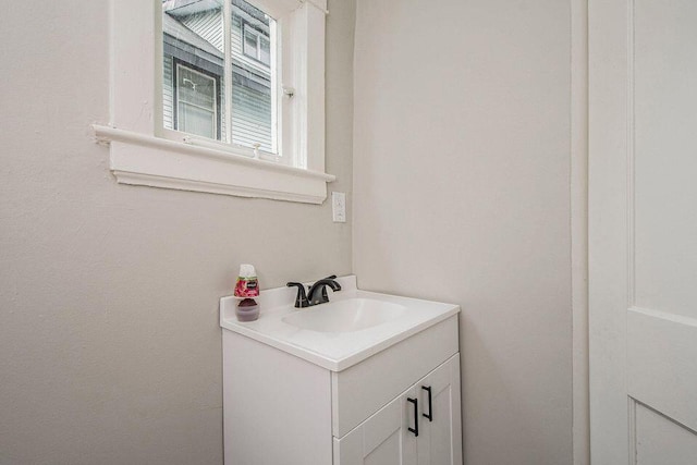 659 Fuller Ave SE, Grand Rapids, MI 49506 - bathroom featuring vanity