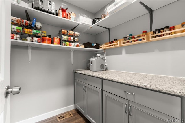 2230 Briar Rdg, Wolverine Lake, MI 48390 - view of pantry