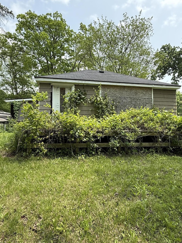 11108 Silver Lake Rd, South Lyon, MI 48178 - view of side of property
