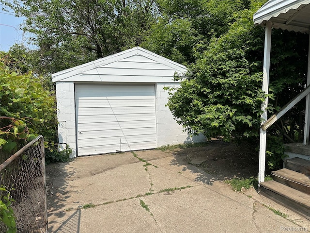26537 Brettonwoods St, Madison Heights, MI 48071 - photo 3
