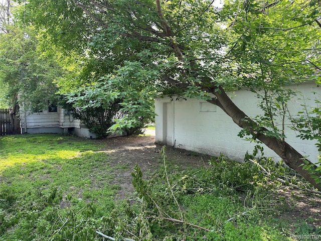 26537 Brettonwoods St, Madison Heights, MI 48071 - photo 4