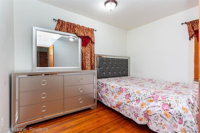 20811 Doepfer Rd, Warren, MI 48091 - bedroom with wood finished floors