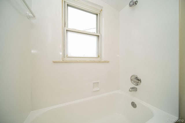 15400 Sprenger Ave, Eastpointe, MI 48021 - bathroom featuring shower / washtub combination