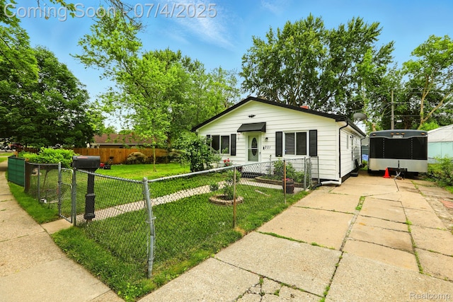 201 Parkdale Ave, Pontiac, MI 48340 - photo 2
