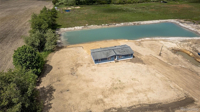 5730 Cavendar Dr, Mount Pleasant, MI 48883 - aerial view of property and surrounding area featuring a large body of water