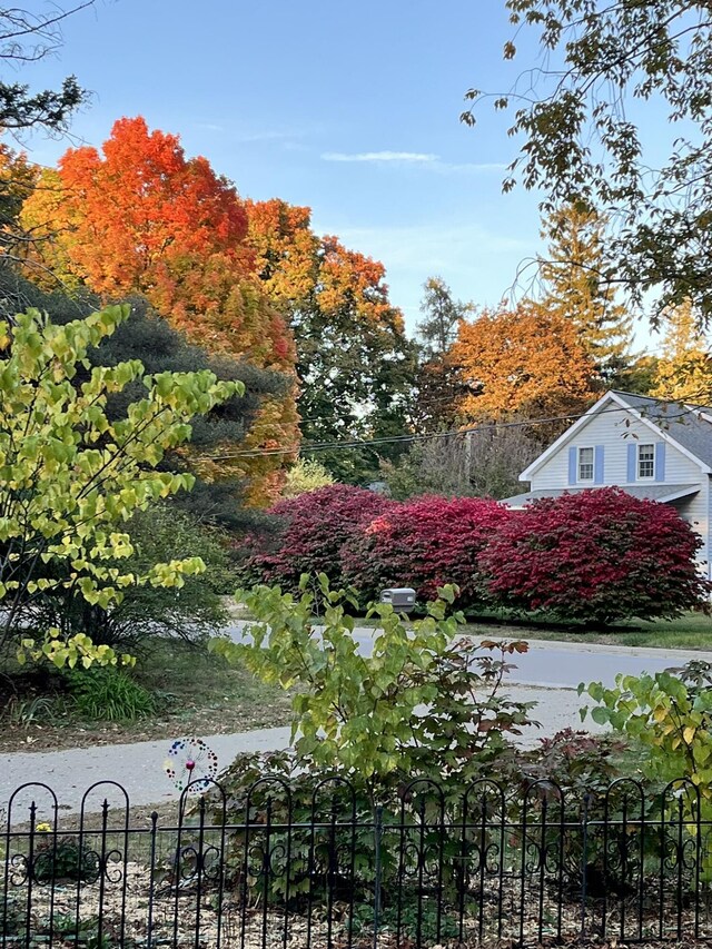 730 Francis St, South Haven, MI 49090