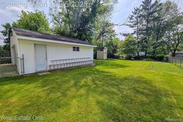 3180 Eastwood Dr, Rochester Hills, MI 48309 - photo 44