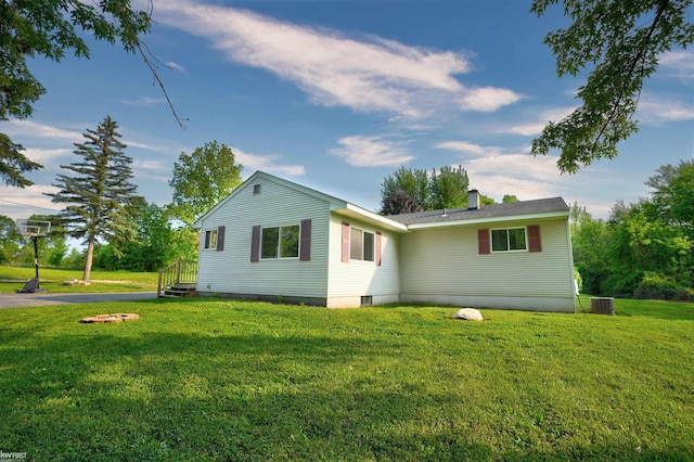 2284 E Frances Rd, Clio, MI 48420 - view of front of property featuring a front yard