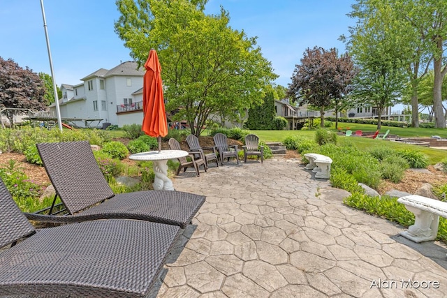 6574 Gran Via Dr NE, Rockford, MI 49341 - view of patio