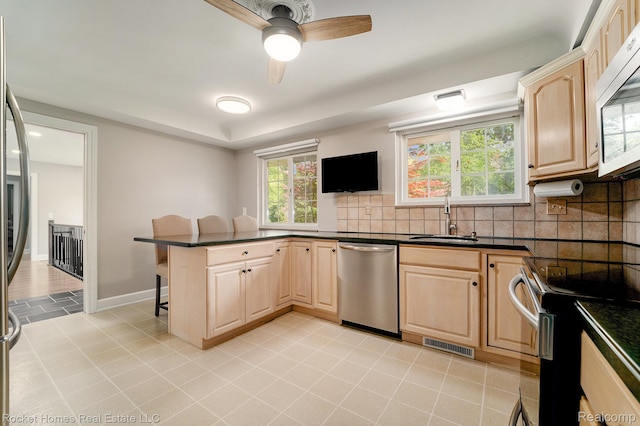30609 Inkster Rd, Franklin, MI 48025 - photo 12