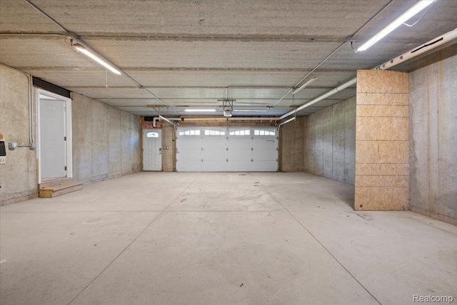 12150 Shaffer Rd, Davisburg, MI 48350 - view of garage