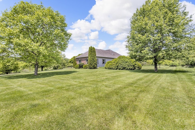 10575 Darrel Dr, Hanover, MI 49241 - view of grassy yard