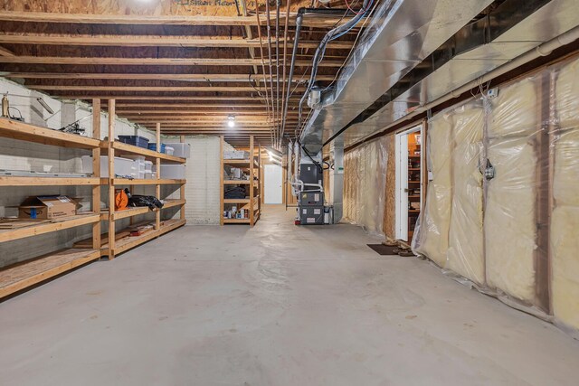 10575 Darrel Dr, Hanover, MI 49241 - unfinished basement with heating unit