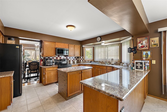4871 Bayleaf Dr, Sterling Heights, MI 48314 - photo 11