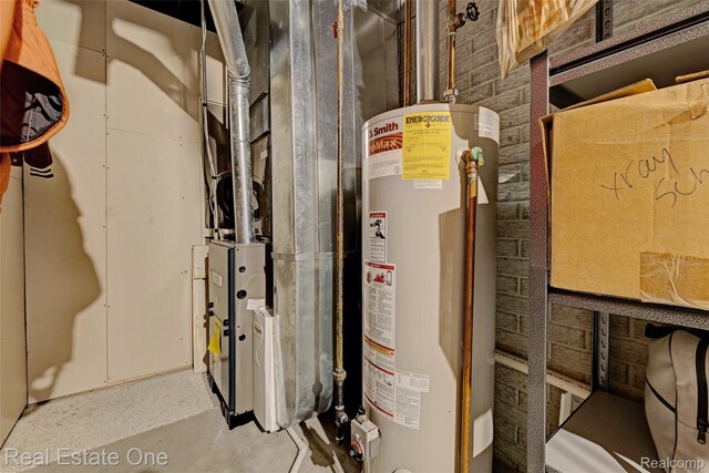 2338 Malena Ln, Oxford, MI 48371 - utility room with gas water heater