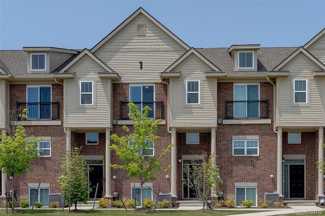 41668 Orianna Ln, Novi, MI 48375 - photo 1