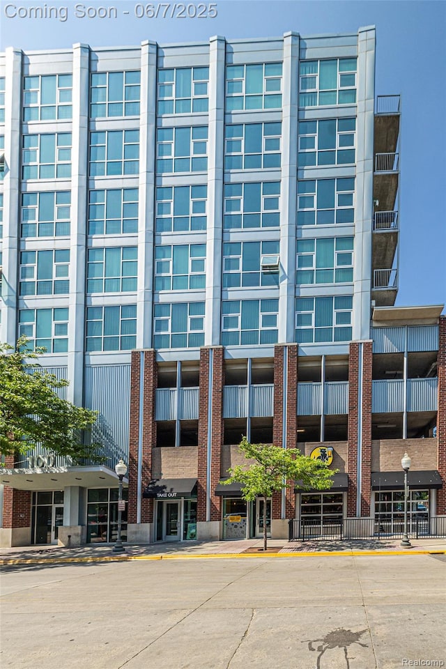 100 W 5th St Unit 504, Royal Oak, MI 48067 - view of property