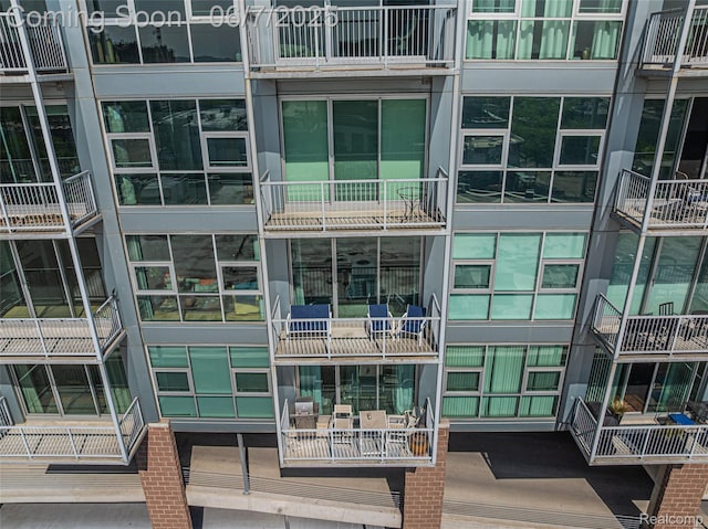 100 W 5th St Unit 504, Royal Oak, MI 48067 - view of building exterior