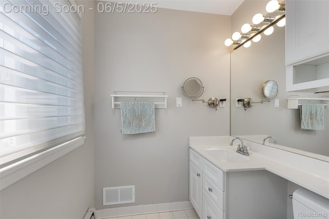 5908 Burnham Rd, Bloomfield Hills, MI 48302 - bathroom with vanity and toilet