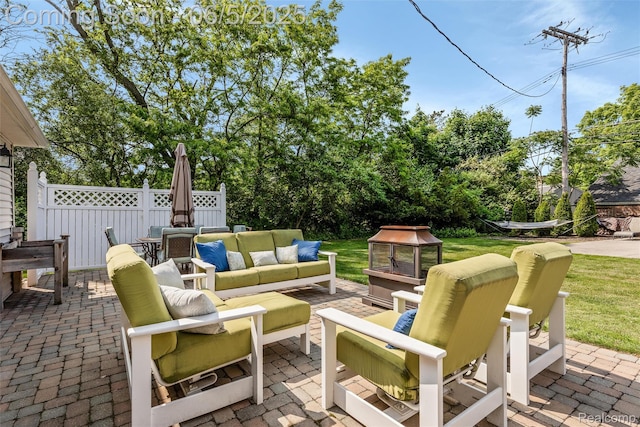 5908 Burnham Rd, Bloomfield Hills, MI 48302 - view of patio / terrace with outdoor lounge area