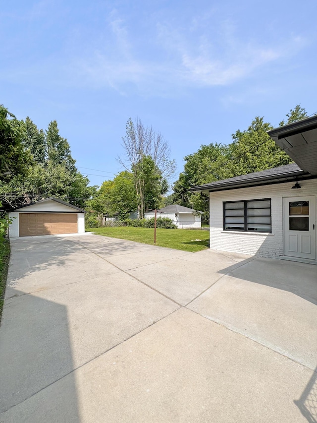 20215 Damman St, Harper Woods, MI 48225 - view of detached garage