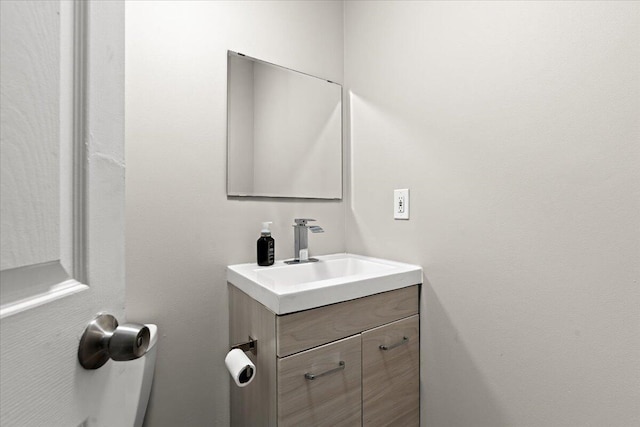 2128 Somerset Rd, Bloomfield Hills, MI 48302 - bathroom with vanity